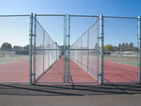 Galvanized chain link fence for sports field