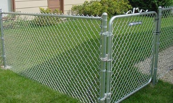 10 ft chain link fence