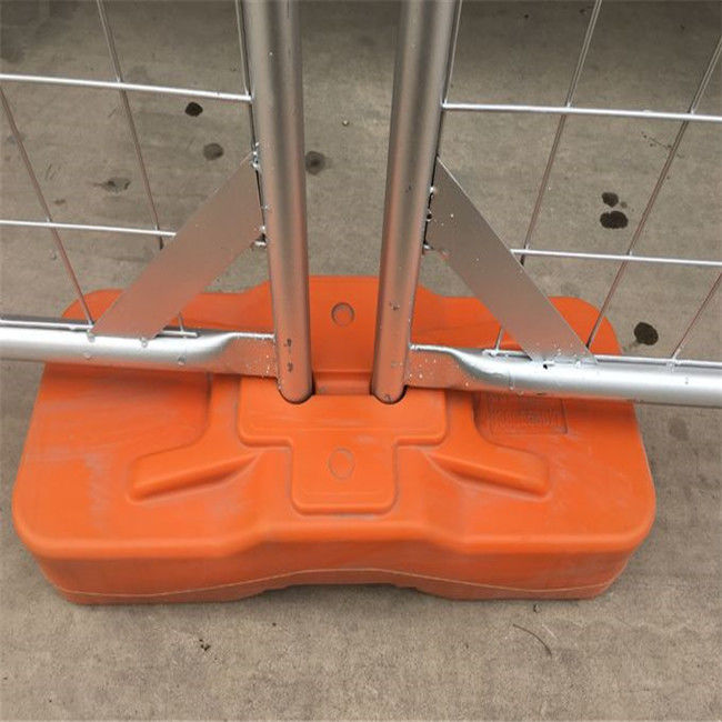 1.8x2.4m Welded Steel Playground Temporary Mesh Fencing Designed For Long Life