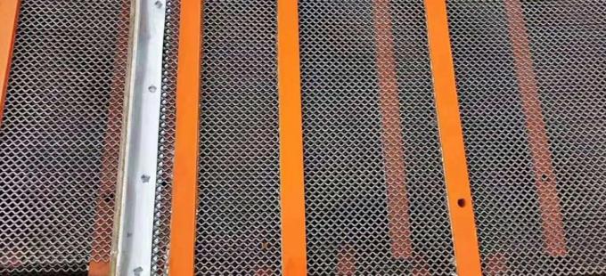 65mn Crimped Vibrating Wire Mesh For Mining Sieve Screen 5