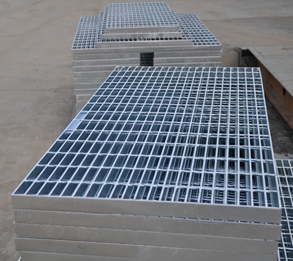 Heavy Duty Galvanized Steel Driveway Grating Metal Bearing Bar Steel Grid Serrated Steel Mesh 3