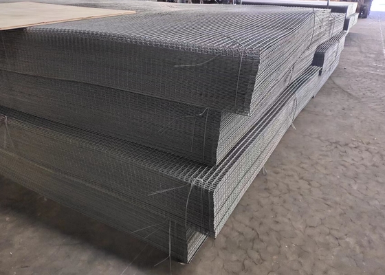 PVC Coated Iron Galvanized 6 Gauge Welded Wire Mesh Fence Panels For Animal Cages