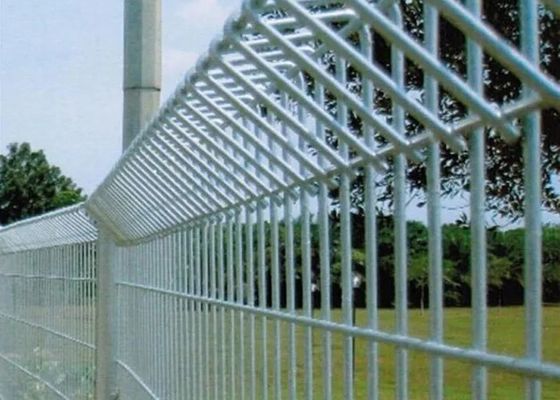 Decorative Roll Top BRC Welded Wire Mesh Fence 6ft Powder Coated