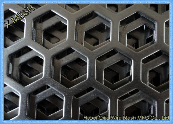 Hexagonal Perforated Metal Mesh , Lightweight Aluminum Perforated Metal Sheet