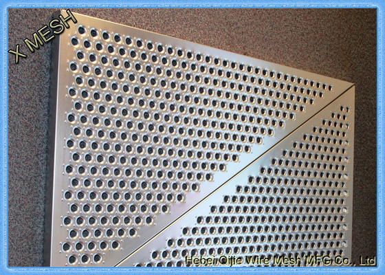 Anti Skid 6061 Aluminum Perforated Metal Sheet Mesh / Low carbon Punch Steel Plate With Holes