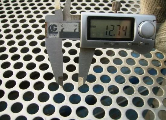 Stainless Steel Round Hole Perforated Metal Mesh Customized