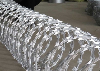 Hot Dipped Galvanized BTO22 Razor Wire Builds Better Security Barrier Fencing