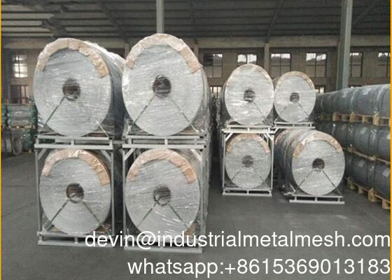 Spot Welding Galvanized Welded Wire Mesh Panels PVC Coated Rust Proof Mesh for Industrial Fencing and Protective Barriers