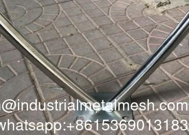 304 Stainless Steel Barbed Wire Razor Barbed Wire V Bracket With 4 Hooks