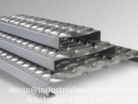 Stainless Steel Perforated Crocodile Mouth Grip Strut Grating Anti-Skid Stair Treads