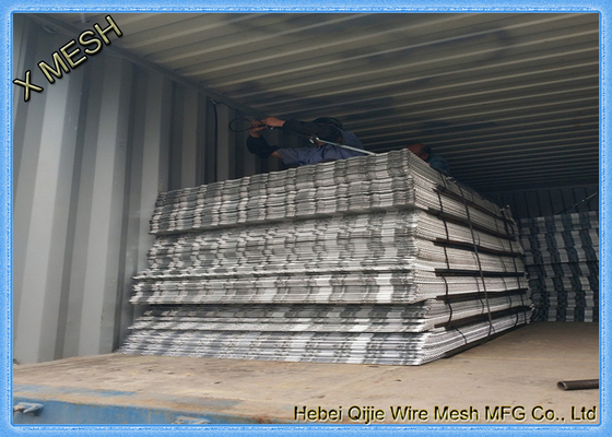 Stainless Steel Staircase Anti - Slip Steel Mesh / Expanded Metal Fence Free Sample