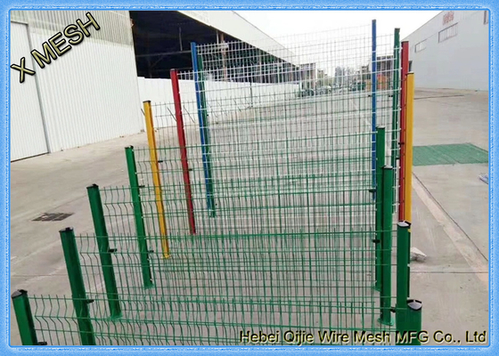 3D 3V Powder Coating Curved Metal Fence Welded Wire Mesh 2.5 Meter Width