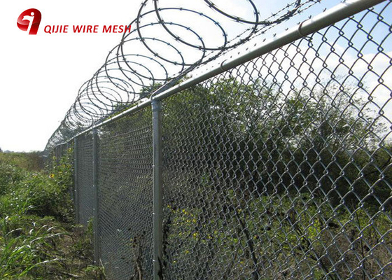 Hot Dipped Galvanized 6 Foot Chain Link Fence Cyclone Wire For Rural Fencing