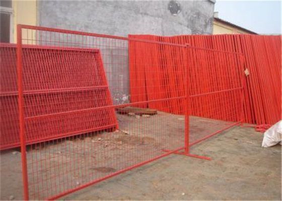 Red Temporary Mesh Fencing With Plastic Feet And Iron Feet For Construction Site