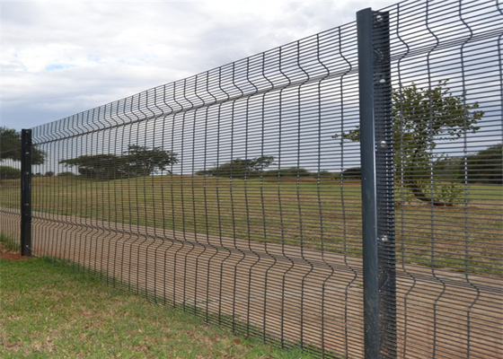 358 Anti Climb Welded Mesh Fencing High Security Galvanized + Pvc Coated
