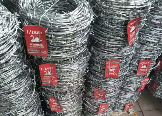 Anti Corrosion hot dipped galvanized 45cm 16.5 Ga Barbed Wire