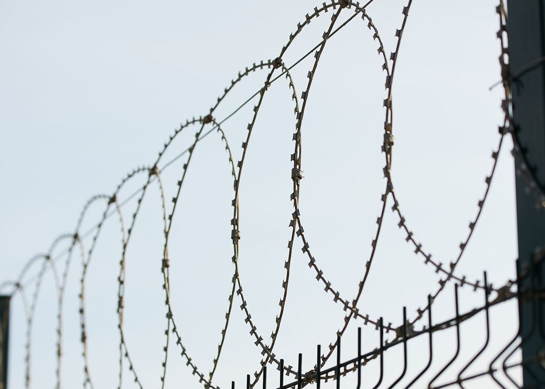 Barbed Bto22 Concertina Razor Wire 450mm Coil Diameter