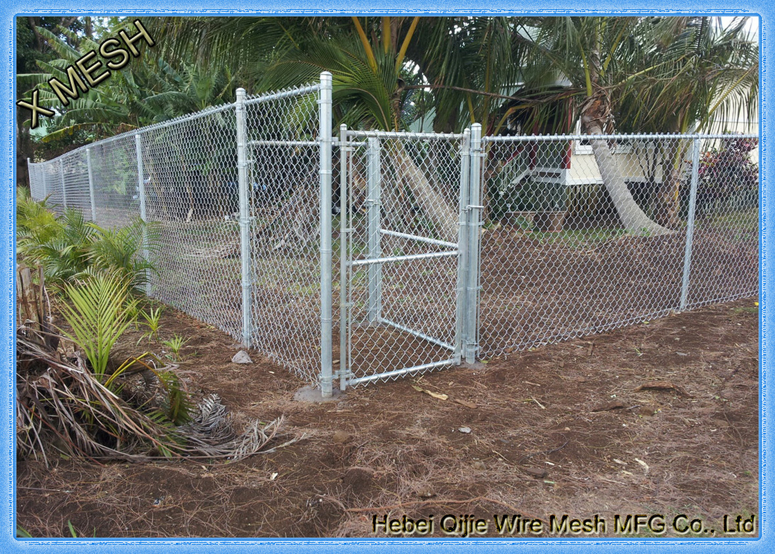 Galvanized Chain Link Fence Privacy Fabric / Mesh Fabric High Carbon ...