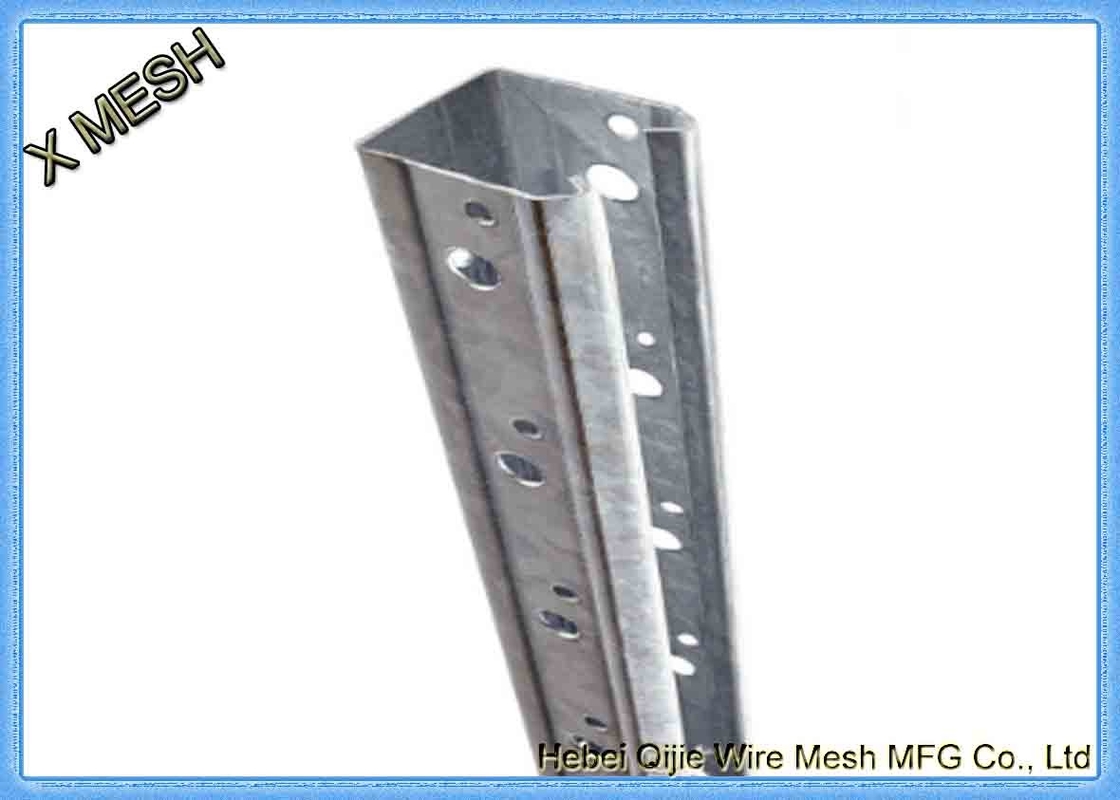 2.4m 53x30mm Galvanized Steel Vineyard End Post / Metal Line Vineyard Posts