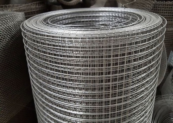 Iron Square 2x2 Welded Mesh Galvanised Wire Panel For Cattle