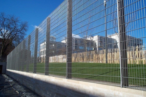 High Quality Barbed Wire Mesh Clear View Fence Safety Airport Fence 358 Anti Climb Security Fence