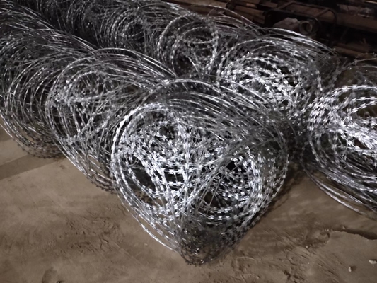 Factory Price Razor Wire Fence/ Razor Barbed Wire/ galvanized Concertina Razor Wire