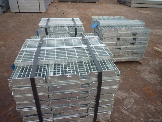 Manufacturers sell hot-dip galvanized steel grating, platform steel grating