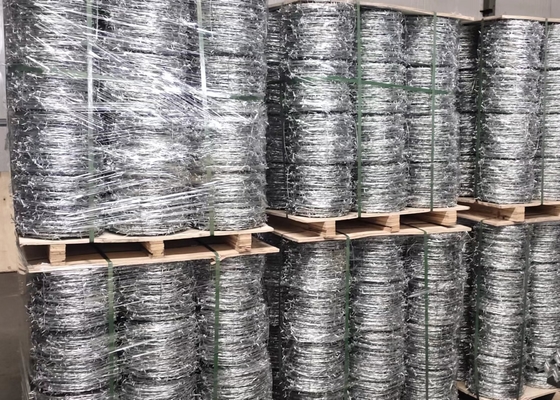 18 Gauge 4 Point 2 Strand Galvanized Barbed Wire Coils 20kg Coil