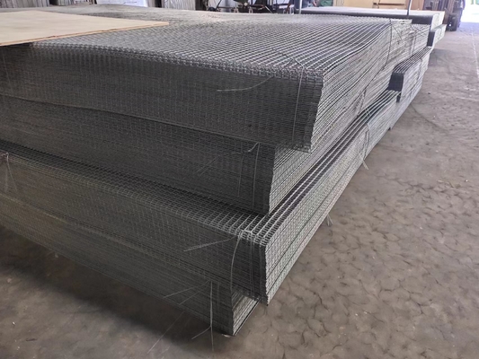 Galvanized 4x4 Inch Welded Wire Mesh Panel For Fence Building