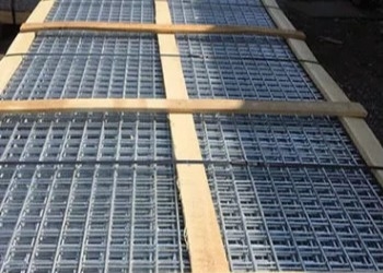 Low Price Galvanized Welded Wire Mesh / Welded Wire Mesh Panel / PVC Coated Welded Wire Mesh