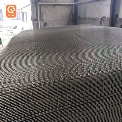 2.4mx5.8m Silver Welded Mesh Galvanised / Pvc Coated