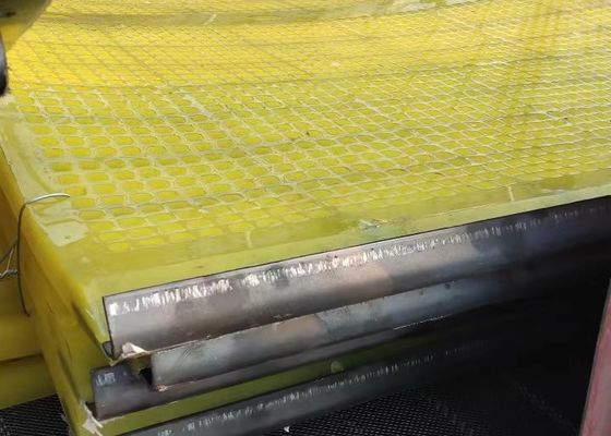 PU Sieve Media &amp; Urethane Mesh Mats Deck Bend Plate Sheet In Yellow Color