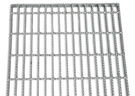 Rustproof Hot Dip Galvanised Steel Walkway Grating Mesh 2.44m Length