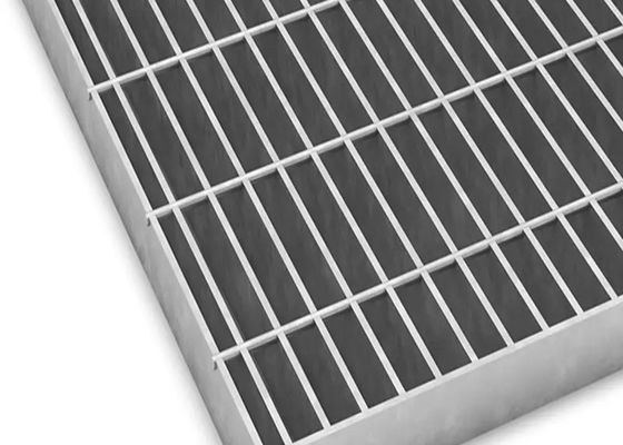 Rustproof Hot Dip Galvanised Steel Walkway Grating Mesh 2.44m Length