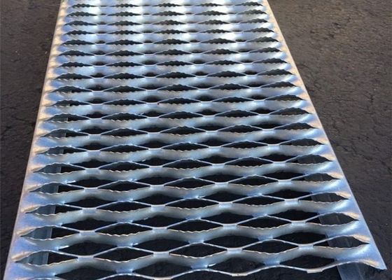 Stainless 2MM Galvanized Steel Grating 240 X 4020MM / Anti Slip Tread Plates