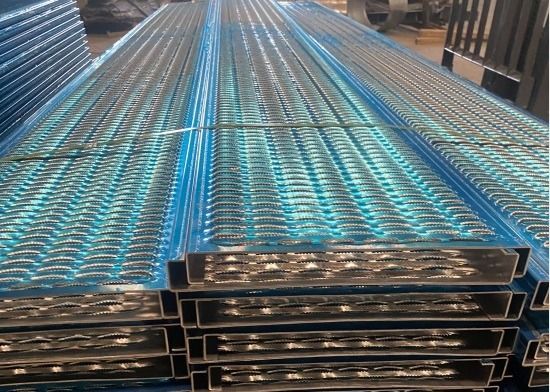 Hot Dipped Galvanized 32*5mm Steel Walkway Grip Strut Grating