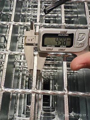 Hot DIP Galvanized Steel Grating For Floor And Trench