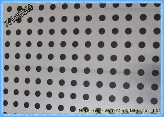 Powder Coated Perforated Metal Sheet Staggered Round Punched Customized Length