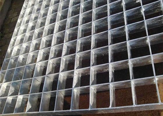 Hot Dipped Galvanized Plain / Serrated Steel Grating For Platform Walkway