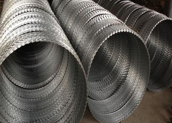 Hot Dipped Galvanized High Security Cbt-65 Razor Barbed Wire Concertina Wire For Wire Fencing