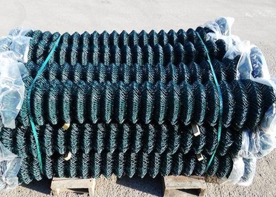 7 Ft PVC Coated Hot Dipped Galvanized Chain Link Fence Fabric Residential