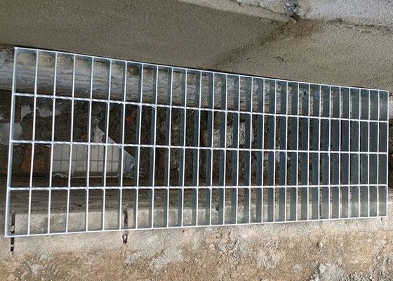 1005 X 600 Lb Hot Dipped Galvanized Floor Grating And Stair Tread Grating For Offshore