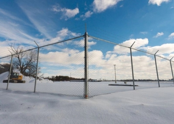 2.5mm-3.0mm 9 Gauge Hot DIP Galvanized Chain Link Fence