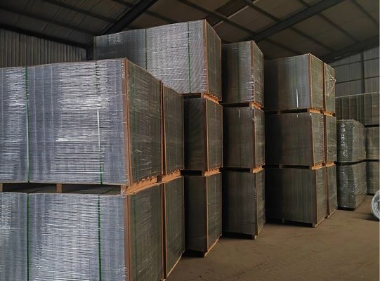 Low Carbon 50mmx50mm 2.5mm Welded Wire Mesh Panels