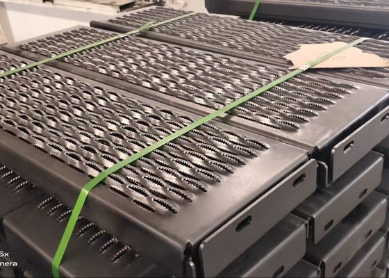 5 Diamonds Walkway Channel Grip Strut Grating