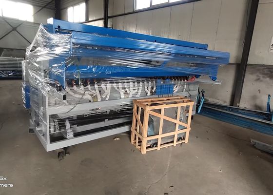 Fully Automatic Wire Mesh Welding Machine , Weld Mesh Making Machine