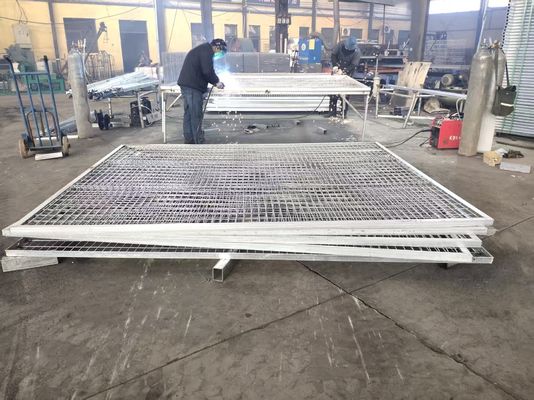 Australia Standard Galvanized Temporary Mesh Fence Movable With PVC Feet