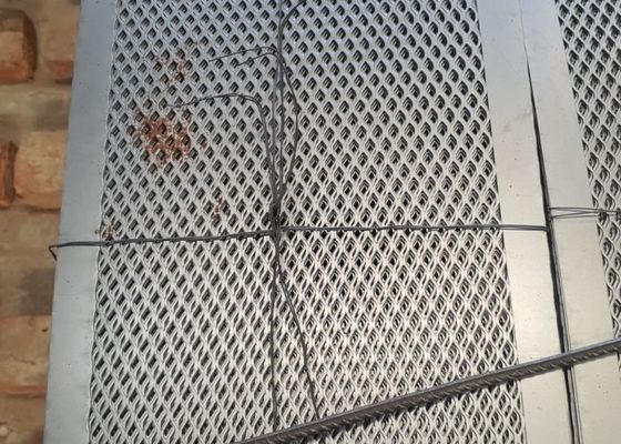 1.15mm-1.2mm Thickness Perforated Metal Mesh Punched Metal Strip For Making Cages