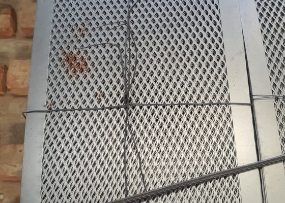Cloverleaf Aluminum Perforated Metal Mesh Sheet For Various Corrosive Environment