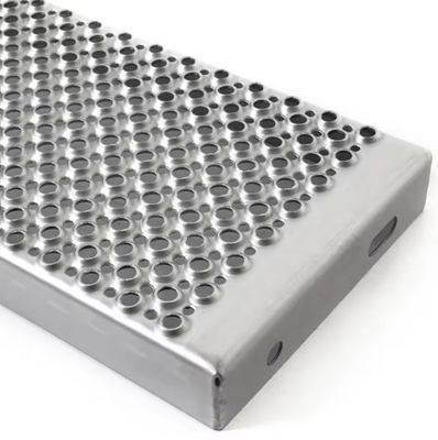 Aluminum And Mild Carbon Punched Galvanised Walkway Grating 0.3MM- 8MM Thickness